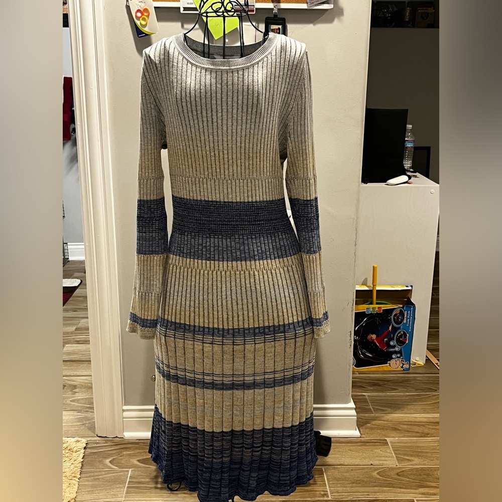 Knit dress never been worn
